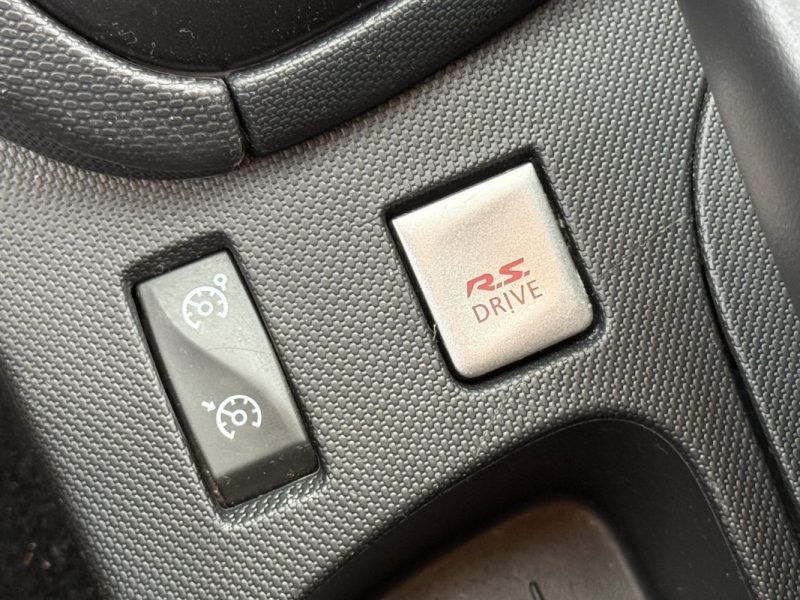 Renault Clio IV (B98) 1.6 T 200ch RS Garantie 6 Mois