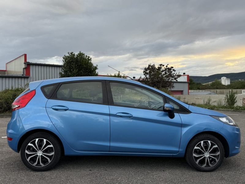 FORD FIESTA TREND 2011