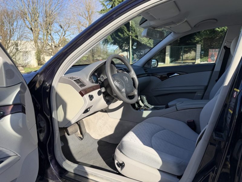 MERCEDES CLASSE E 240 Boite Auto / Paiement 4X ou 10X Possible