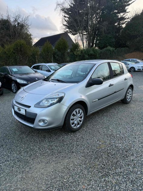RENAULT CLIO III AUTHENTIQUE 1.5DCI 75 2011