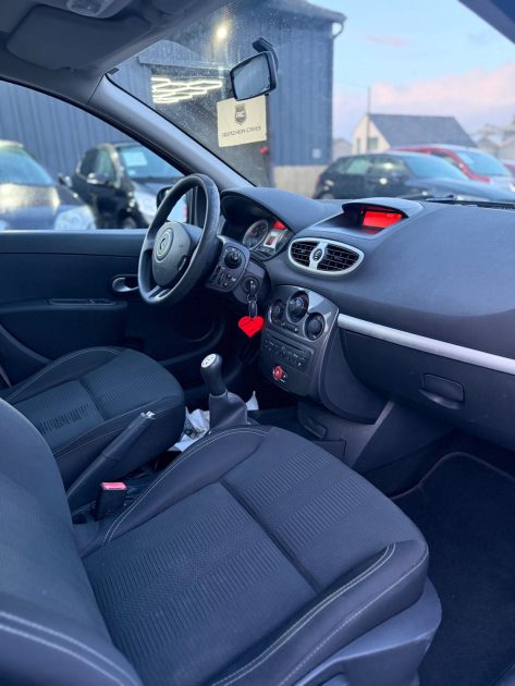 RENAULT CLIO III AUTHENTIQUE 1.5DCI 75 2011