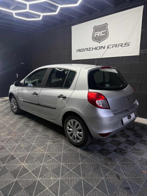 RENAULT CLIO III AUTHENTIQUE 1.5DCI 75 2011