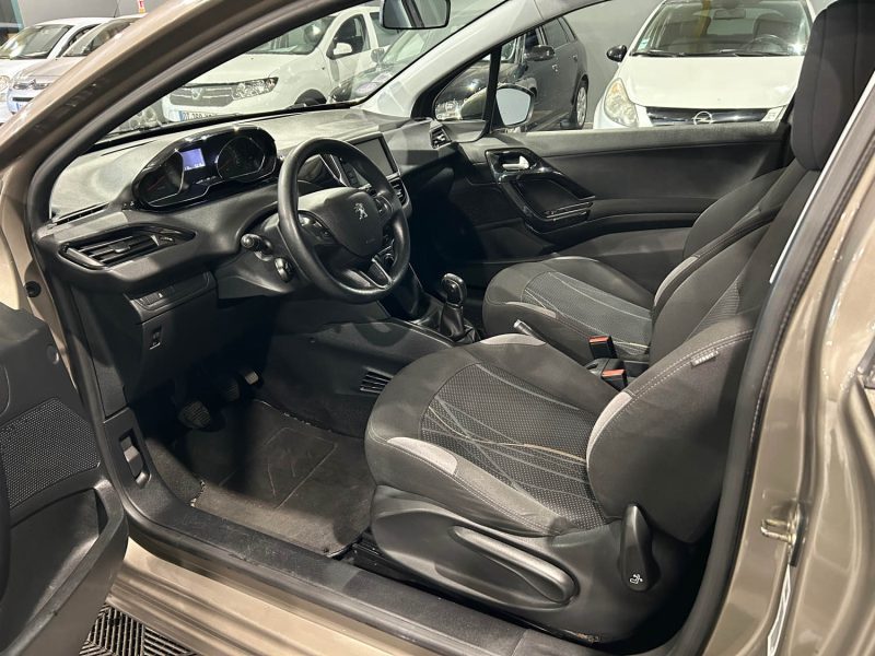PEUGEOT 208 1.2 VTI 80CH 
