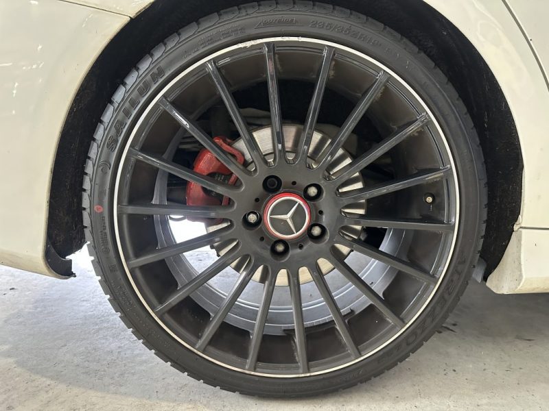 MERCEDES BENZ CLASSE CLA  220 CDI 2.2 170CH BVA AMG LINE  2013