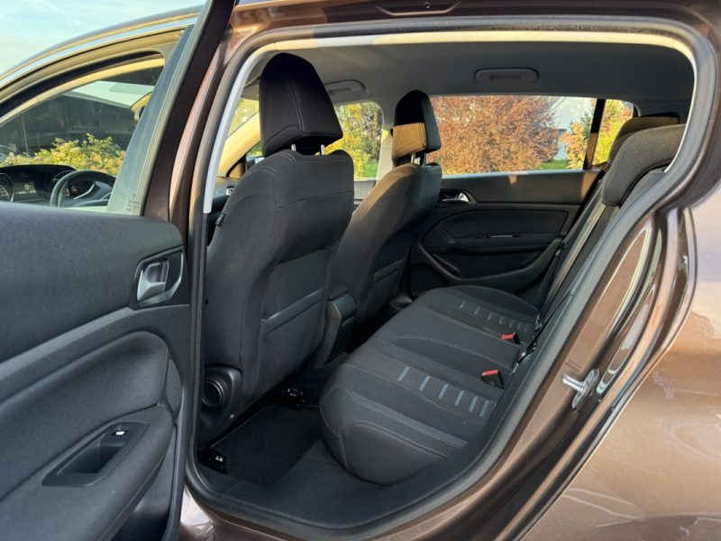 Peugeot 308 II 1.2l 130ch Allure S&S 5p Garantie 6 Mois
