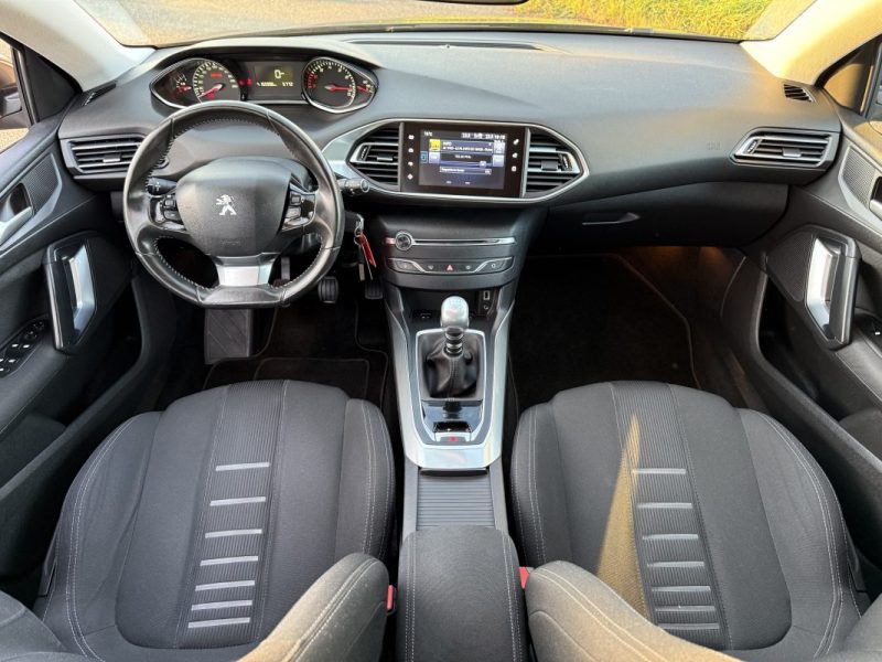 Peugeot 308 II 1.2l 130ch Allure S&S 5p Garantie 6 Mois