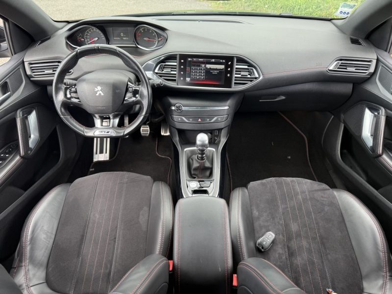 Peugeot 308 II 1.6l 205ch GT S&S 5p Garantie 6 Mois
