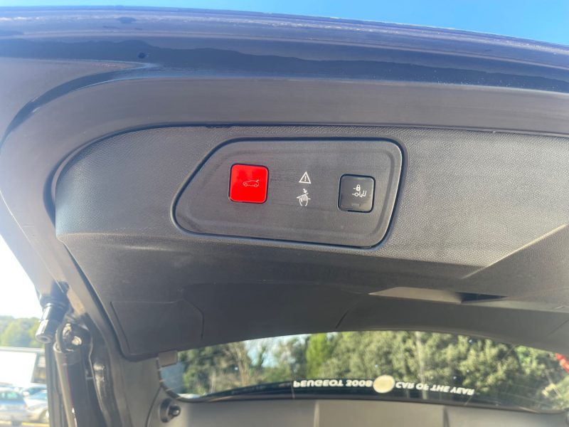 PEUGEOT 3008 2.0 BLUEHDI 180CH GT S&S EAT6 60MKM