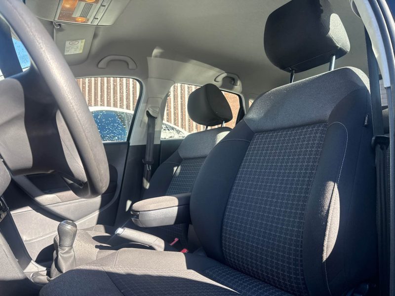 VOLKSWAGEN  POLO 1.4 TDI 75 CONFORTLINE  