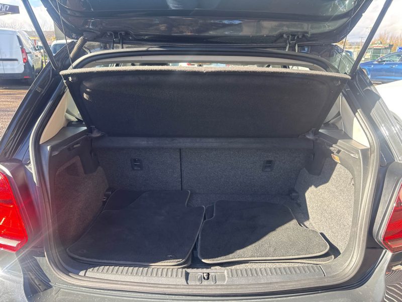 VOLKSWAGEN  POLO 1.4 TDI 75 CONFORTLINE  