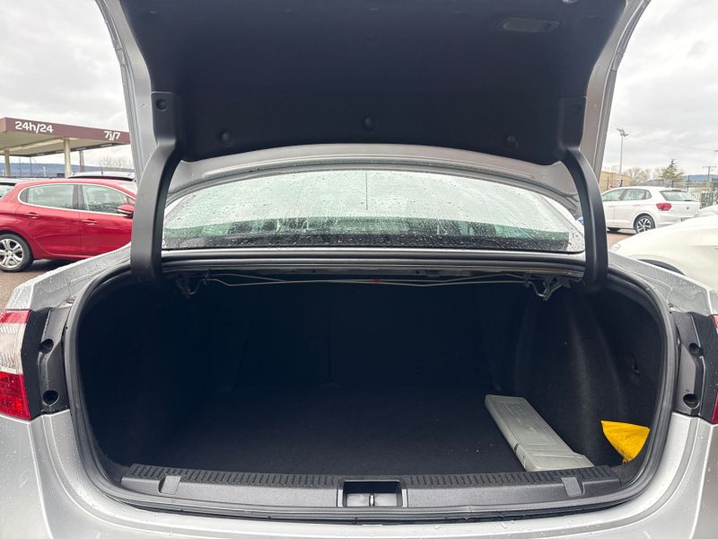 RENAULT  FLUENCE 1.5 DCI DYNAMIQUE  