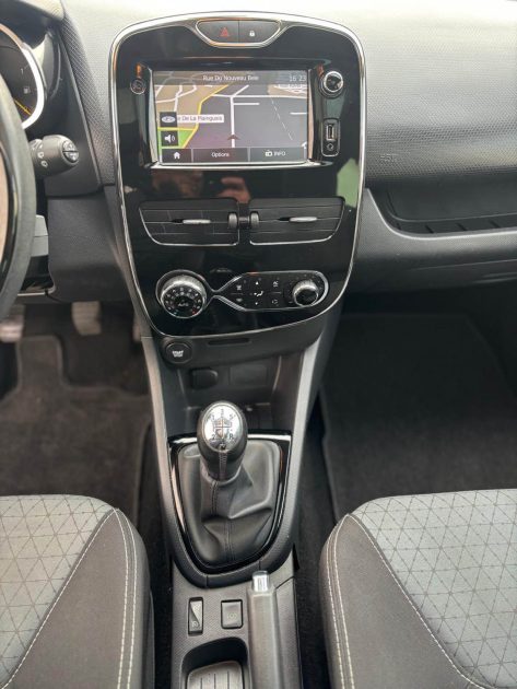 RENAULT CLIO IV 0.9 TCE 90CH ENERGY INTENS ECO² 2014