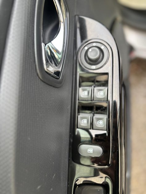 RENAULT CLIO IV 0.9 TCE 90CH ENERGY INTENS ECO² 2014