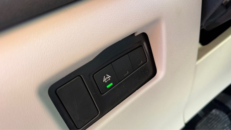 CITROEN C4 1.6 E-HDI 110 CV  FAP EXCLUSIVE + BMP6 5P !!!!  77 000 KM !!!!