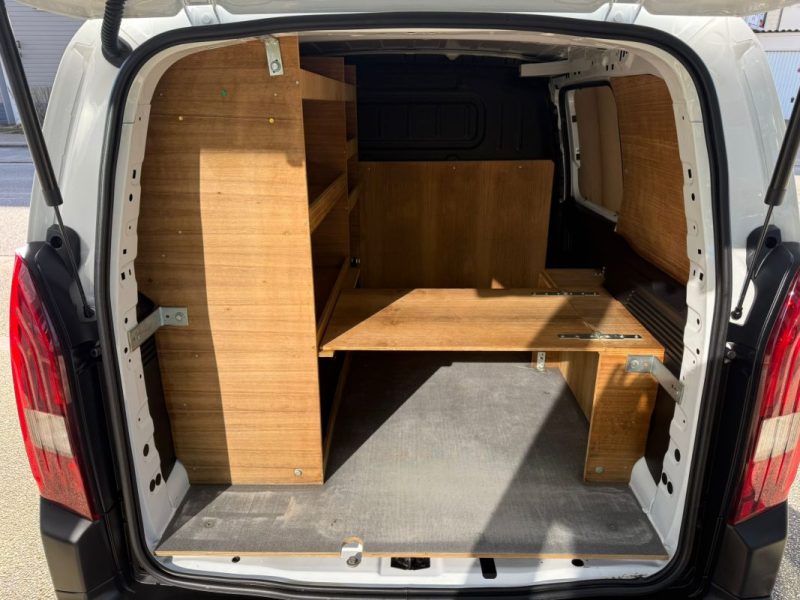 Peugeot Partner Fourgon Standard 1000 KG 1.5 e-HDi 100Ch S&S Premium - TVA Récupérable