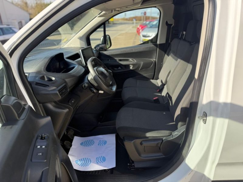 Peugeot Partner Fourgon Standard 1000 KG 1.5 e-HDi 100Ch S&S Premium - TVA Récupérable