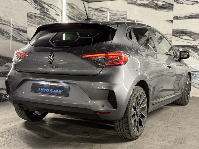 RENAULT CLIO 1.0 TCE 90CH TECHNO 2024