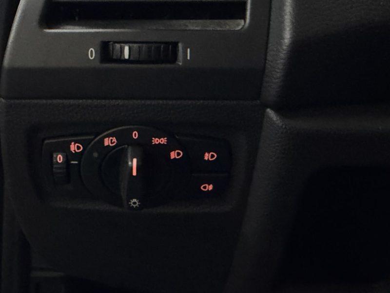 🟢 CarPlay Bmw serie 1 116 i 122 cv Garantie Ecran Régulateur Gps Bluetooth Netflix Sièges Chauffant