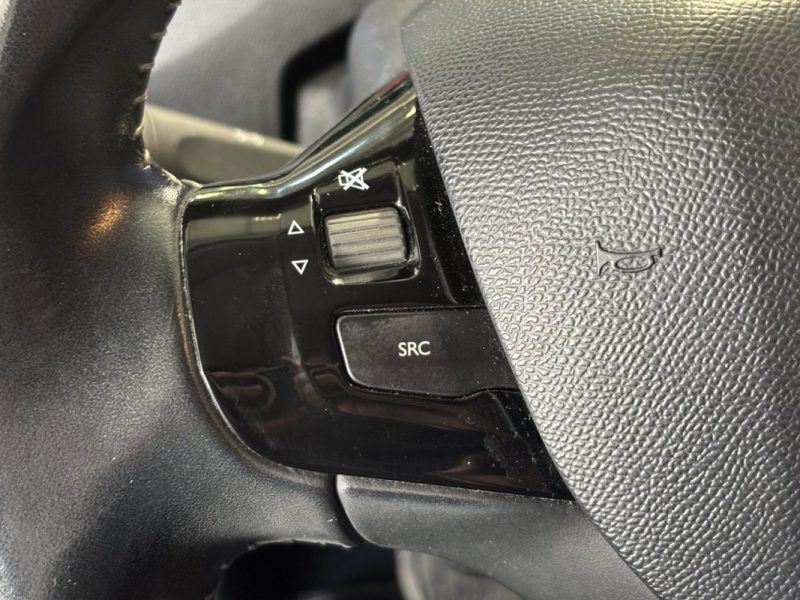 PEUGEOT 308 II 1.6 BLUEHDI 120CH STYLE S&S EAT6 2017