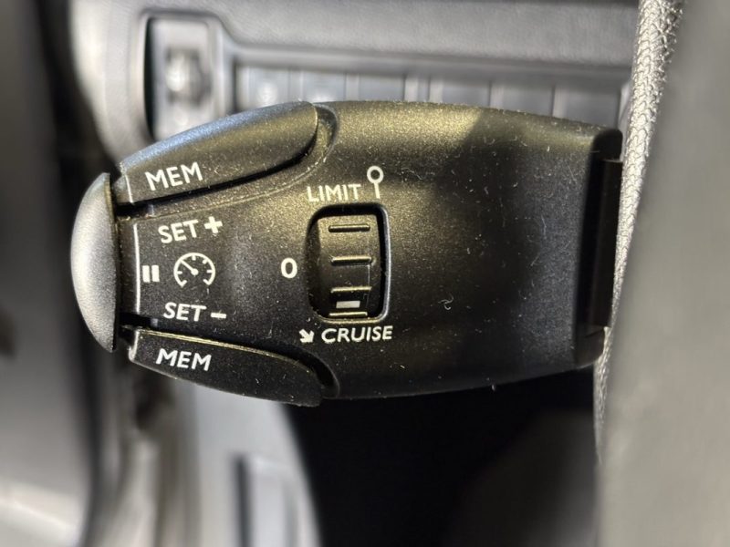 PEUGEOT 308 II 1.6 BLUEHDI 120CH STYLE S&S EAT6 2017