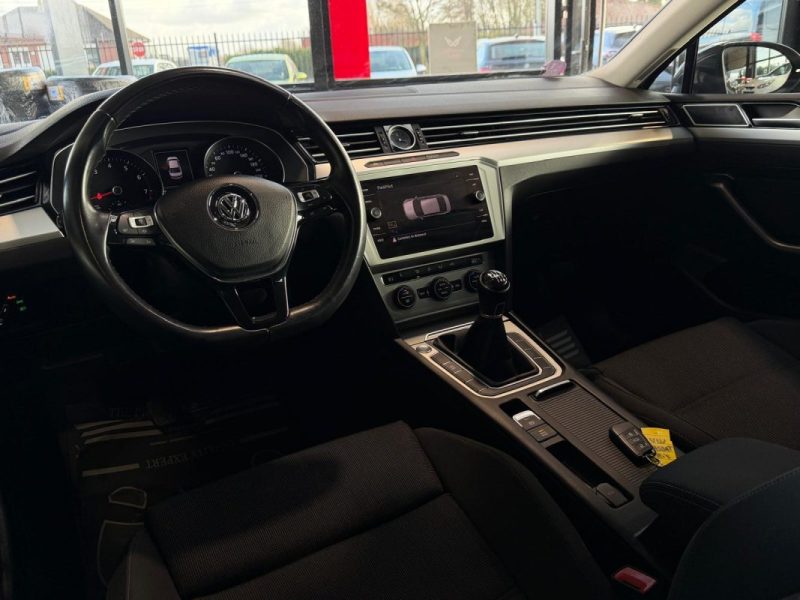 VW Passat 1.5 TSI 150ch 🚗 CarPlay 📱 Radar 🔊 Reprise 🔄 Garantie 🛡️