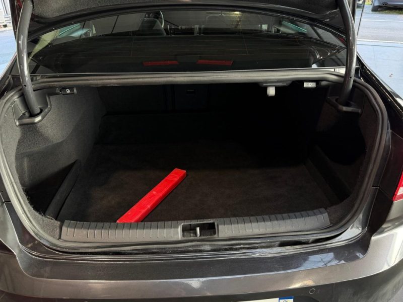 VW Passat 1.5 TSI 150ch 🚗 CarPlay 📱 Radar 🔊 Reprise 🔄 Garantie 🛡️