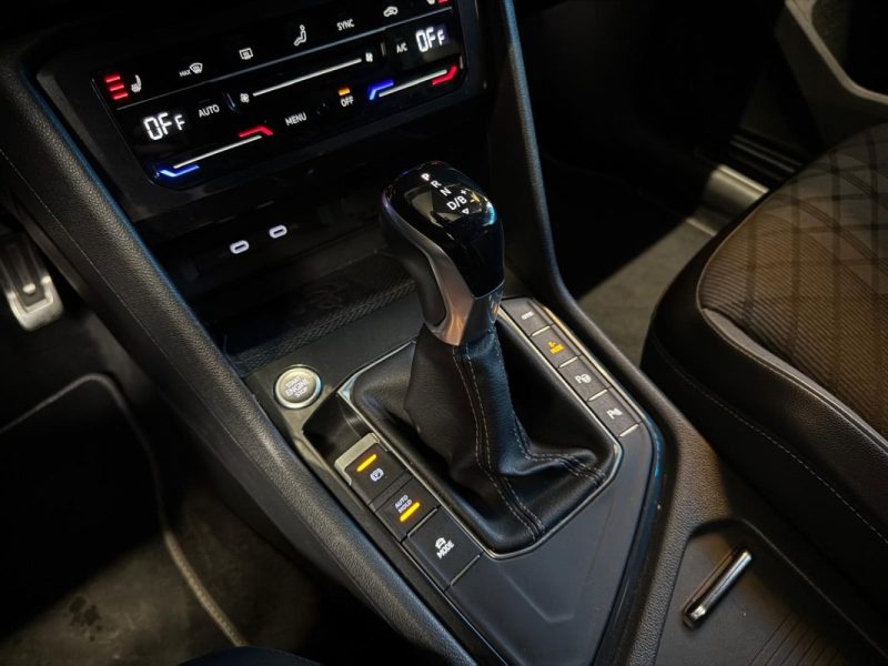 VOLKSWAGEN TIGUAN R LINE 1.4 EHYBRID 245 ch Dsg6 / TOIT OUVRANT + AFFICHAGE TETE HAUTE / 