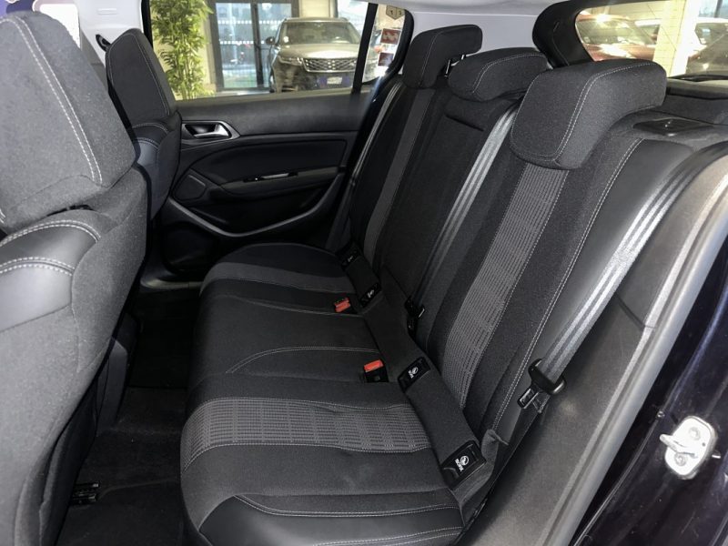 PEUGEOT 308 1.2 110 BVM  ALLURE / CAR PLAY / ATTELAGE  2020