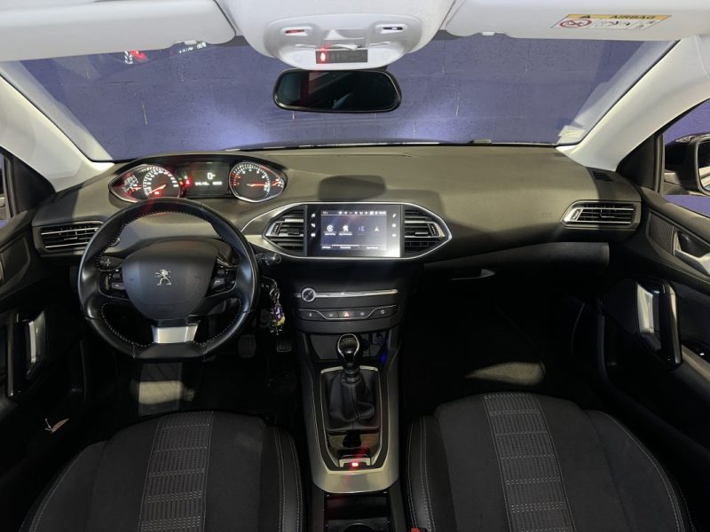 PEUGEOT 308 1.2 110 BVM  ALLURE / CAR PLAY / ATTELAGE  2020