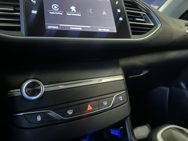 PEUGEOT 308 1.2 110 BVM  ALLURE / CAR PLAY / ATTELAGE  2020