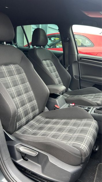 VOLKSWAGEN GOLF 7 (VII) 2.0 GTD 184CV SPORT AND SOUND - ENTRETIENT COMPLET  - GARANTIE 6 MOIS 