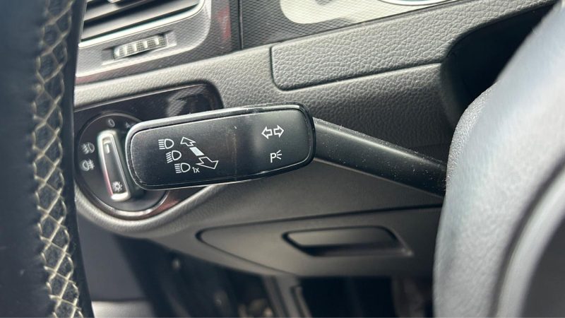 VOLKSWAGEN GOLF 7 (VII) 2.0 GTD 184CV SPORT AND SOUND - ENTRETIENT COMPLET  - GARANTIE 6 MOIS 