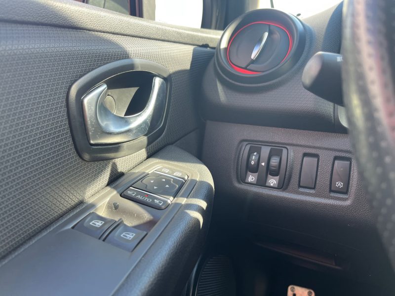 RENAULT CLIO IV RS 200CH GARANTIE 6 MOIS - FULL SUIVIS - ENTRETIENT COMPLET  