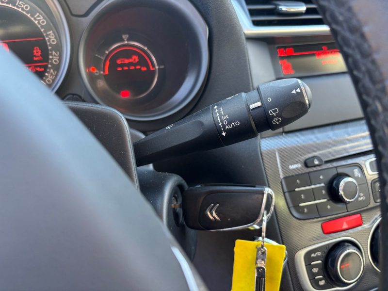 CITROEN C4 II 1.6 VTI 120 1598CM3 120CV  2012