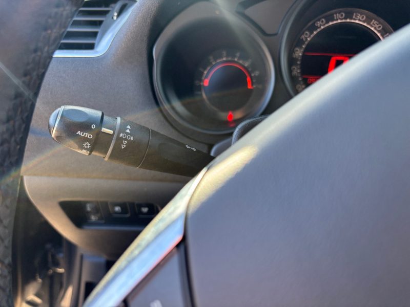 CITROEN C4 II 1.6 VTI 120 1598CM3 120CV  2012