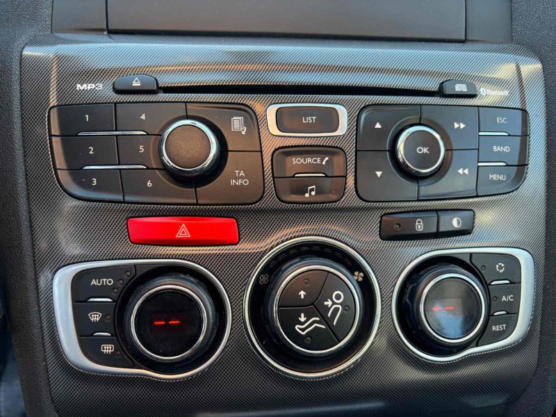 CITROEN C4 II 1.6 VTI 120 1598CM3 120CV  2012
