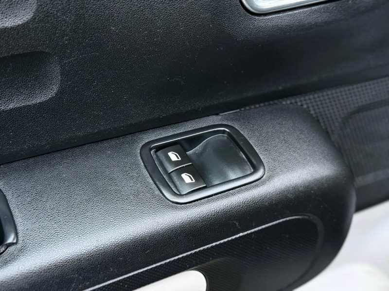 Citroën C3 III 1.2 VTi 82ch Live – Clim - Bluetooth - Usb - Régulateur - Révisée & Garantie 6 mois.