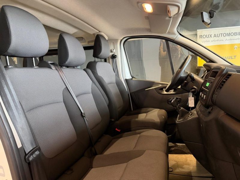 RENAULT TRAFIC COMBI ZEN L2 2.0 DCI 145 / ATTELAGE / CLIM AV + AR / RADAR AR / ENTRETIEN RENAULT