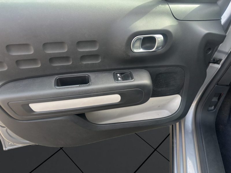 CITROEN C3 1.5 BLUEHDI 100 S&S GRAPHIC - 1ER MAIN 