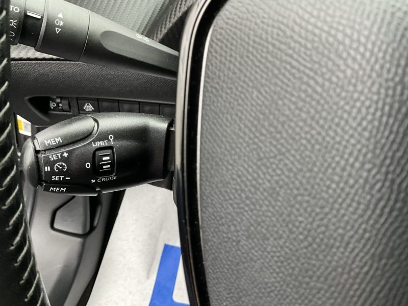 PEUGEOT 2008 1.5 BLUEHDI 110 CV ALLURE 
