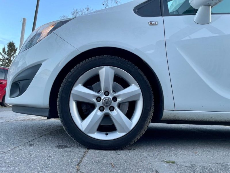 OPEL MERIVA 1.7 CDTI 110 COSMO PACK