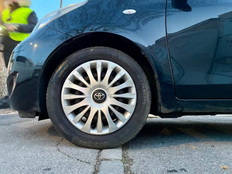 TOYOTA YARIS 1.3 VVT-I 100 CONFORT 