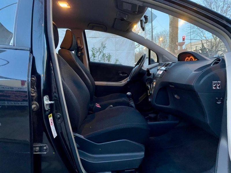 TOYOTA YARIS 1.3 VVT-I 100 CONFORT 