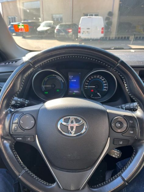 TOYOTA AURIS  2017 COLLECTION