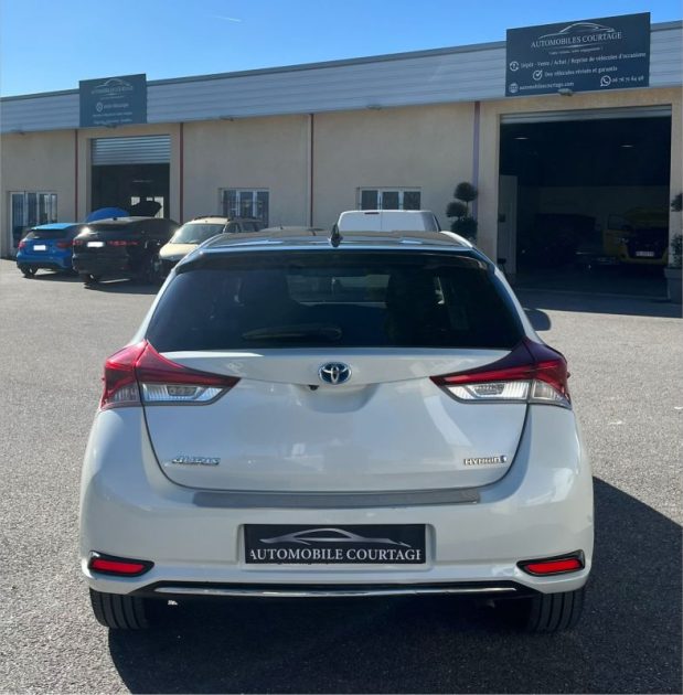 TOYOTA AURIS  2017 COLLECTION
