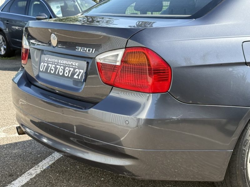BMW Série 3 V (E90) 320i 150ch Sport Garantie 6 Mois
