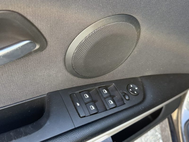 BMW Série 3 V (E90) 320i 150ch Sport Garantie 6 Mois