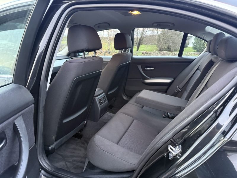 BMW Série 3 V (E90) 325i 218ch Edition Business 1ére Main Garantie 6 Mois