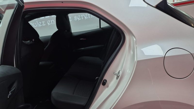 TOYOTA COROLLA BERLINE HYBRIDE 122cv DYNAMIC BUSINESS/1 ERE MAIN/TVA RECUPERABLE