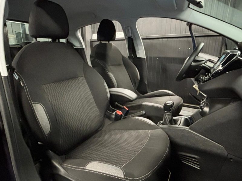PEUGEOT 208 1.2 82 Cv 5 PLACES ECRAN TACTILE BLUETOOTH - CRIT AIR 1 - GARANTIE 1 AN 